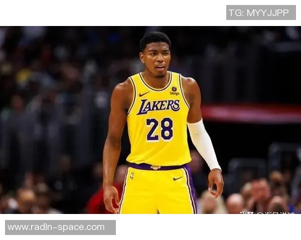 2012年湖人队与黄蜂队精彩对决回顾及赛季分析