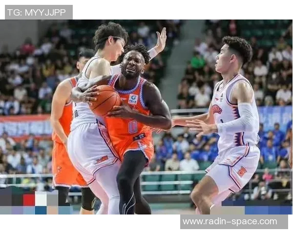 CBA官网直播山东队对阵广东队精彩赛事回顾与分析