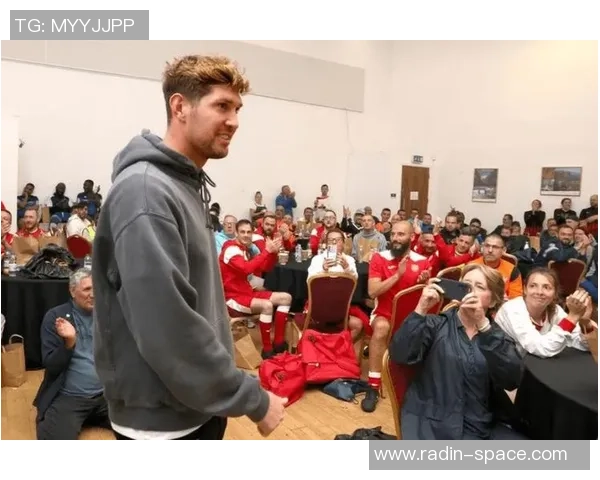 斯通斯：探索这位传奇人物背后的故事与影响力