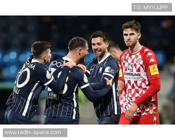 美因茨主场迎战霍芬海姆两队争夺宝贵积分的激烈对决